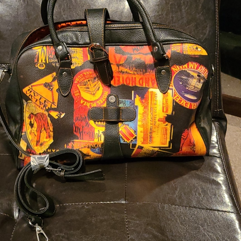 Travel Bag - Picture 2 of 4